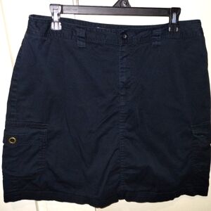 Croft and Barrow Black Skirt/Skort with built-in shorts